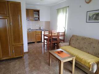 Апартаменты Majero Apartments Утьеха Номер-студио с видом на море (4 взрослых)-4